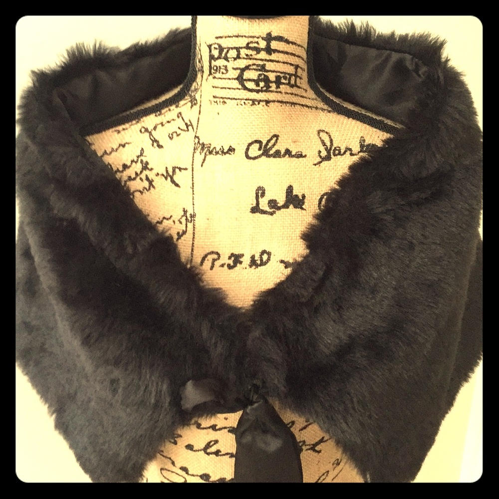 Black, Faux fur shoulder wrap